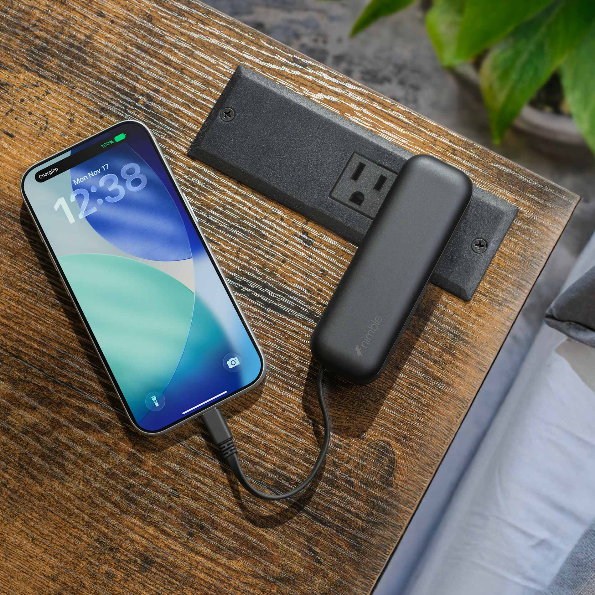 Wally Pro 20 5000 mAh Powerbank and Wall Charger